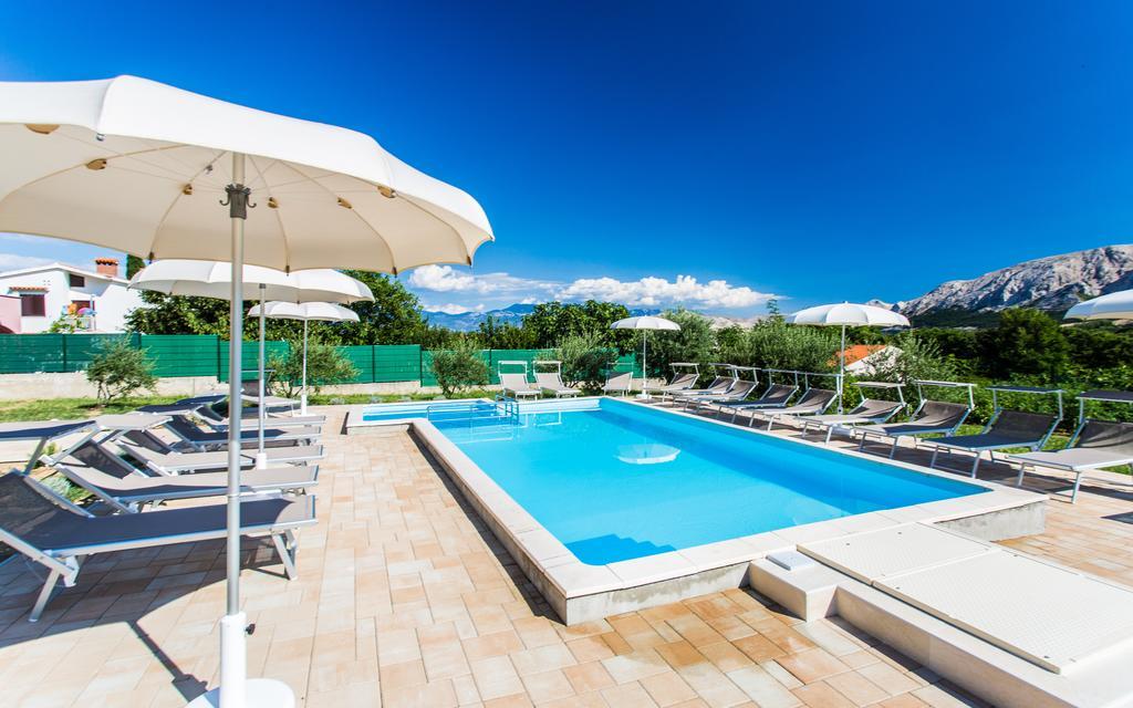 Apartments Lucija Baška Buitenkant foto